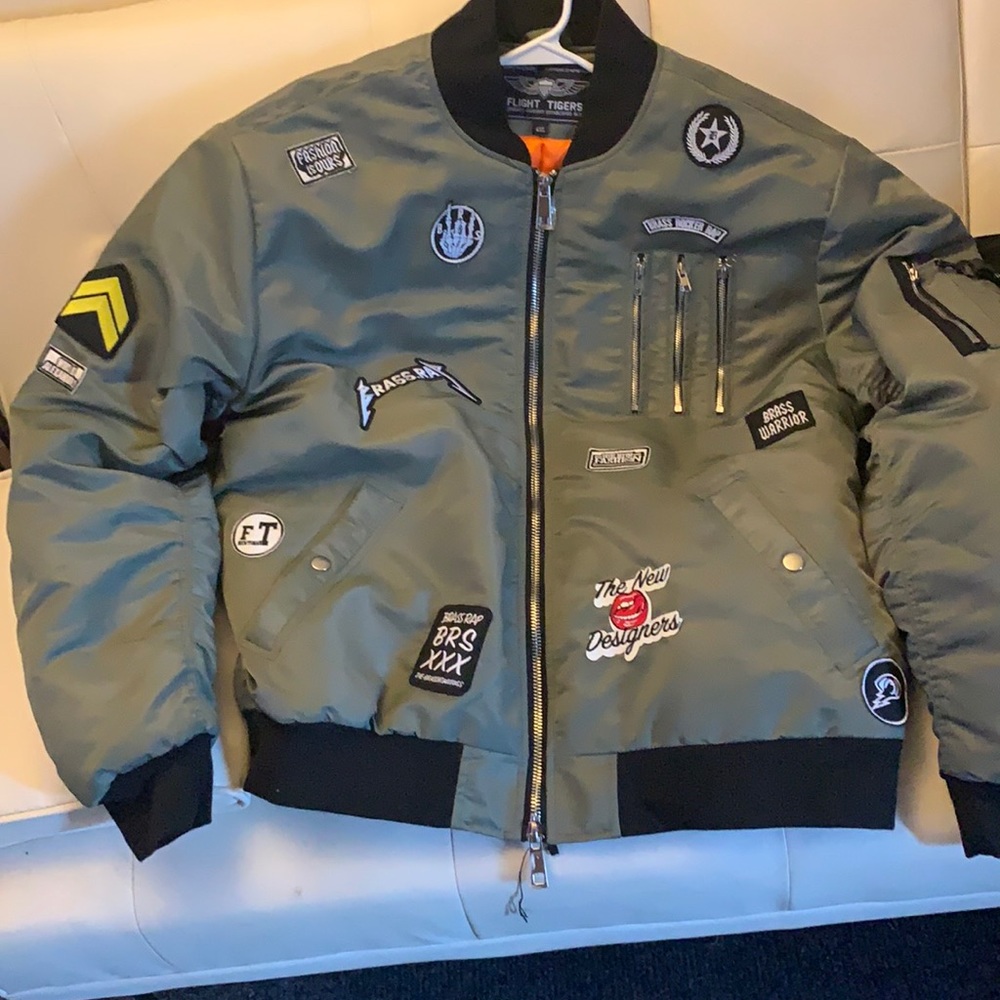 Flight jacket with zippers